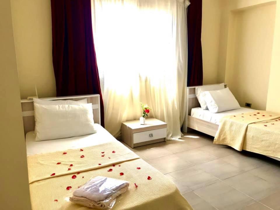 Alexander The Great Hotel Alessandria Esterno foto