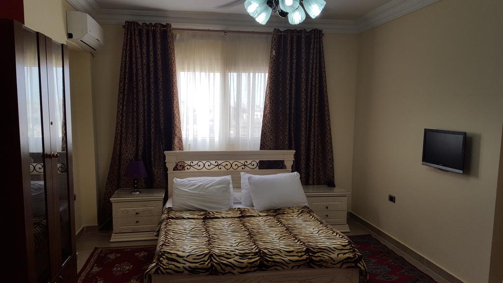 Alexander The Great Hotel Alessandria Esterno foto